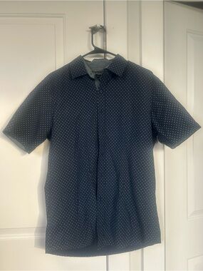 Sahara Club Men's Navy Blue Polka Dot Short-Sleeve Button-Down Shirt - Size M